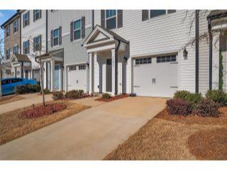 Property in Charlotte, NC thumbnail 1