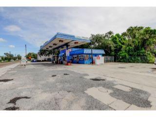 Property in Tarpon Springs, FL thumbnail 2