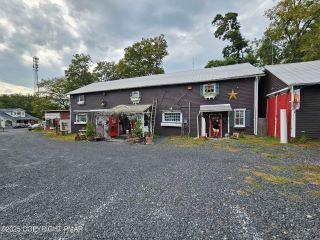 Property in Saylorsburg, PA thumbnail 3