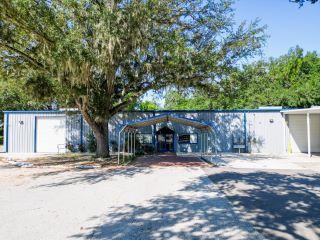 Property in Valrico, FL 33594 thumbnail 2