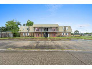 Property in Lake Charles, LA thumbnail 2