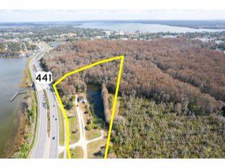 Property in Tavares, FL 32778 thumbnail 0
