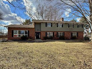 Property in Petersburg, IN thumbnail 4