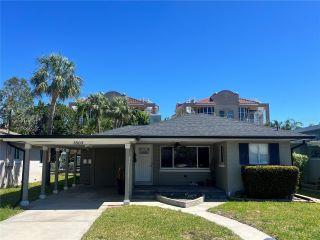 Property in St. Pete Beach, FL thumbnail 1