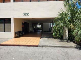 Property in Miami, FL thumbnail 5
