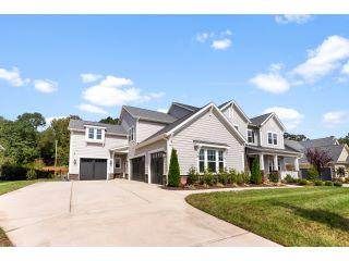 Property in Huntersville, NC 28078 thumbnail 1