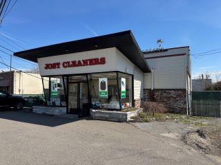 Property in New York, NY 11782 thumbnail 1