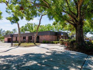 Property in Tampa, FL thumbnail 4