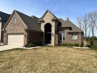 Property in Shelby Township, MI thumbnail 3