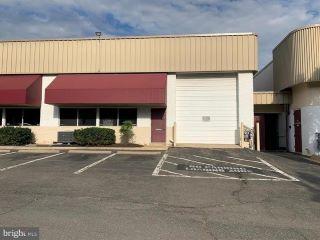Property in Herndon, VA thumbnail 4