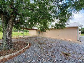 Property in DeFuniak Springs, FL thumbnail 5