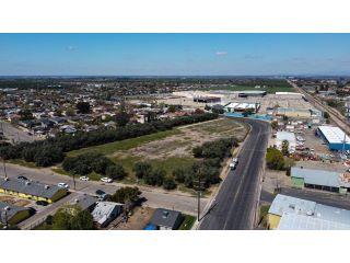Property in Lindsay, CA 93247 thumbnail 2