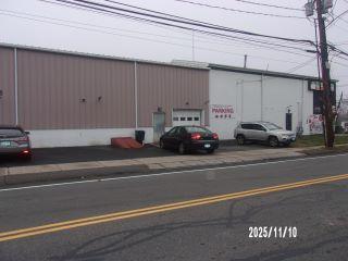 Property in Meriden, CT thumbnail 2