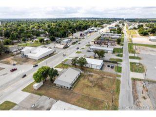 Property in Cushing, OK thumbnail 4