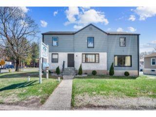 Property in Plainville, CT thumbnail 2