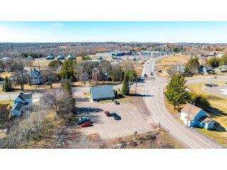 Property in Calumet, MI thumbnail 2