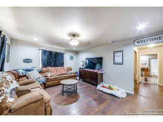Property in Floresville, TX 78114 thumbnail 2