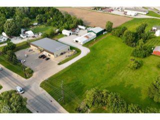 Property in Monrovia, IN thumbnail 2