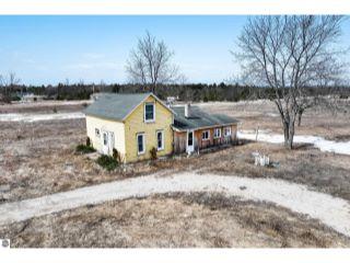 Property in Interlochen, MI thumbnail 3