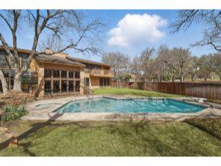 Property in Fort Worth, TX thumbnail 1