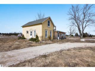 Property in Interlochen, MI thumbnail 5
