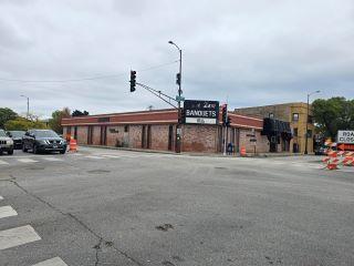 Property in Chicago, IL thumbnail 5