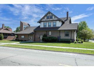 Property in Oshkosh, WI thumbnail 1