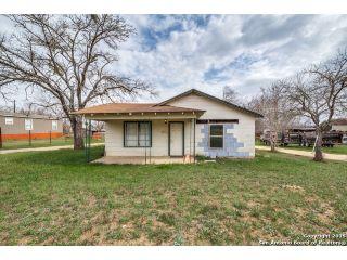Property in Floresville, TX 78114 thumbnail 0