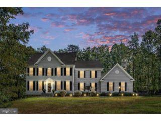 Property in Fredericksburg, VA thumbnail 4