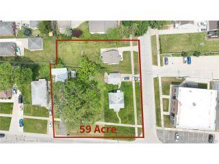 Property in Dearborn Heights, MI thumbnail 3