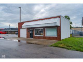 Property in Columbus, IN thumbnail 1