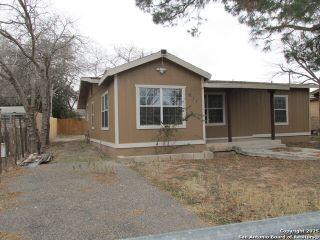 Property in Uvalde, TX thumbnail 3