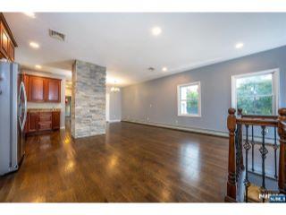 Property in Lodi, NJ 07644 thumbnail 2