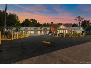 Property in Silver Springs, FL thumbnail 6