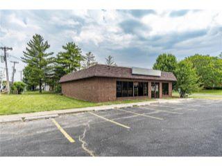 Property in Fairview Heights, IL 62208 thumbnail 2