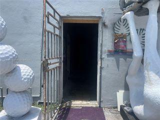 Property in Hialeah, FL 33010 thumbnail 0