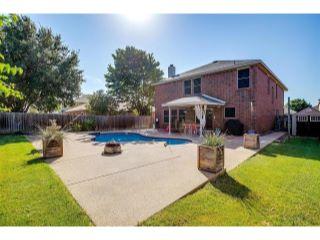 Property in Arlington, TX thumbnail 1