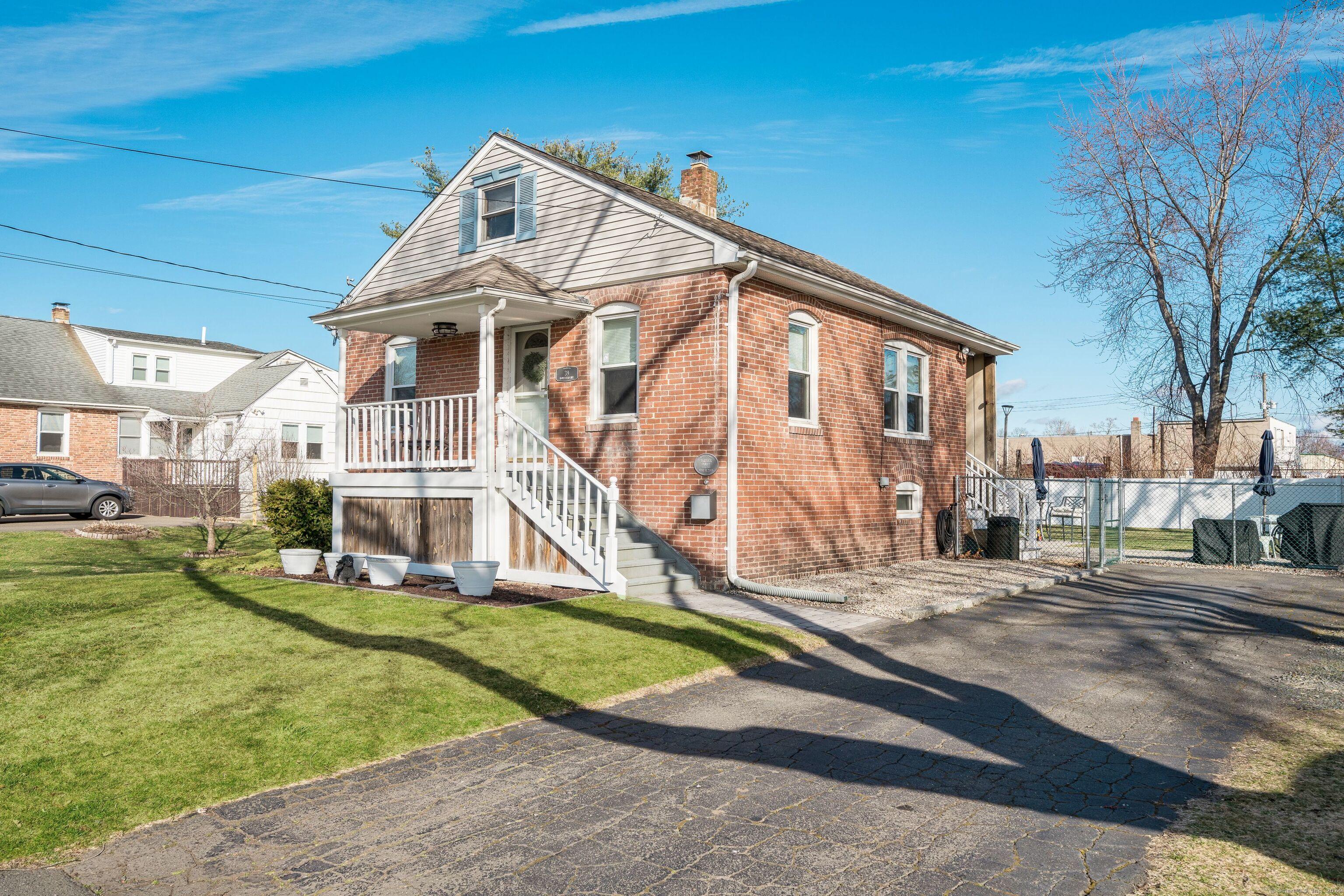 Property Image for 39 Homestead Ave