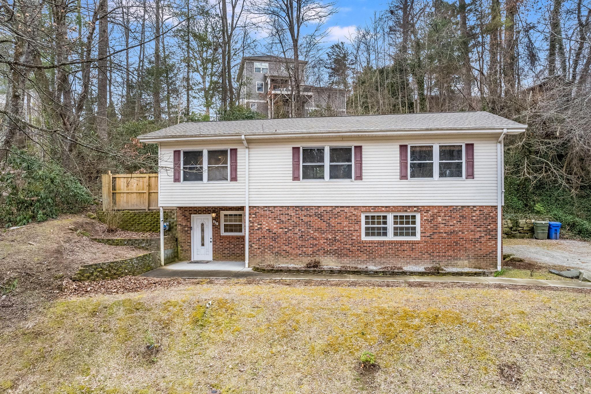 Property Image for 810 Knollwood Road