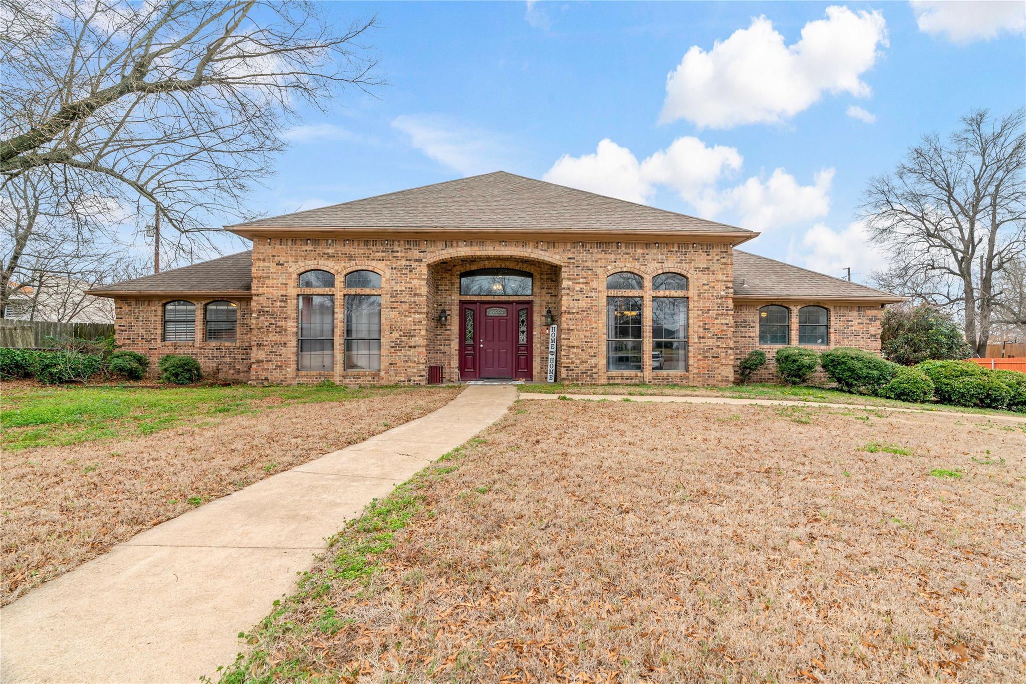 Property Image for 2715 Oak Creek Drive