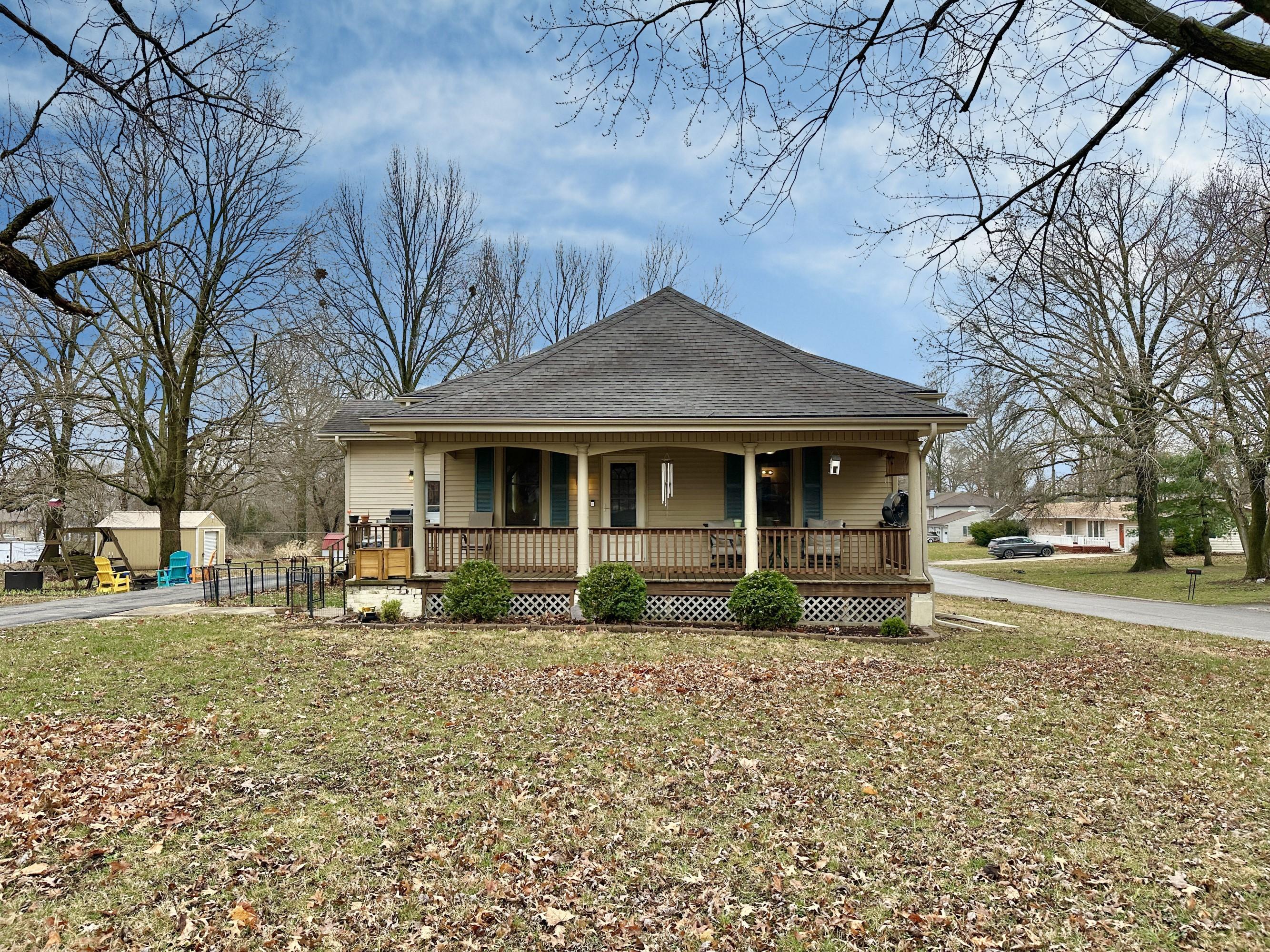 Property Image for 99 Country Club Pl