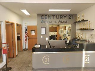 CENTURY 21 Circle