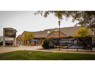 CENTURY 21 Town & Country