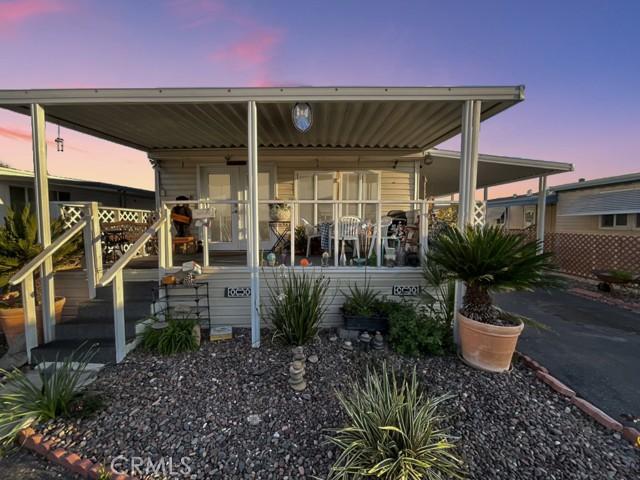 Property Image for 1600 S San Jacinto Avenue , 123