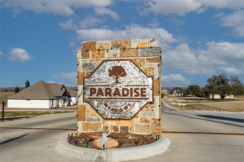 Property Image for 1013 Paradise Parkway