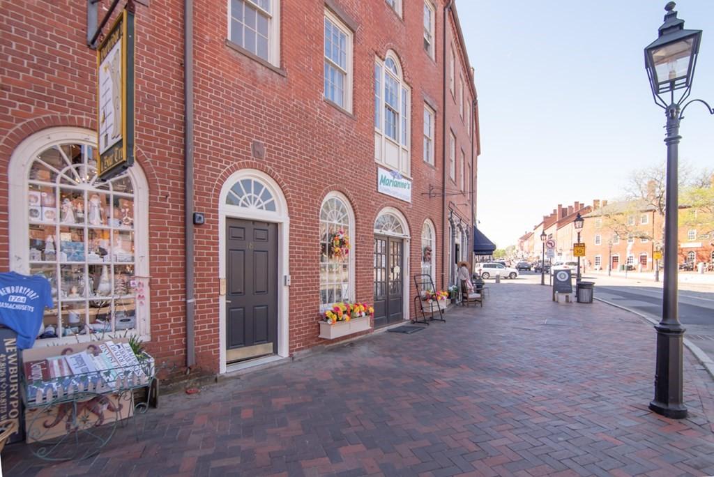 Property Image for 18 Market Sq , 3