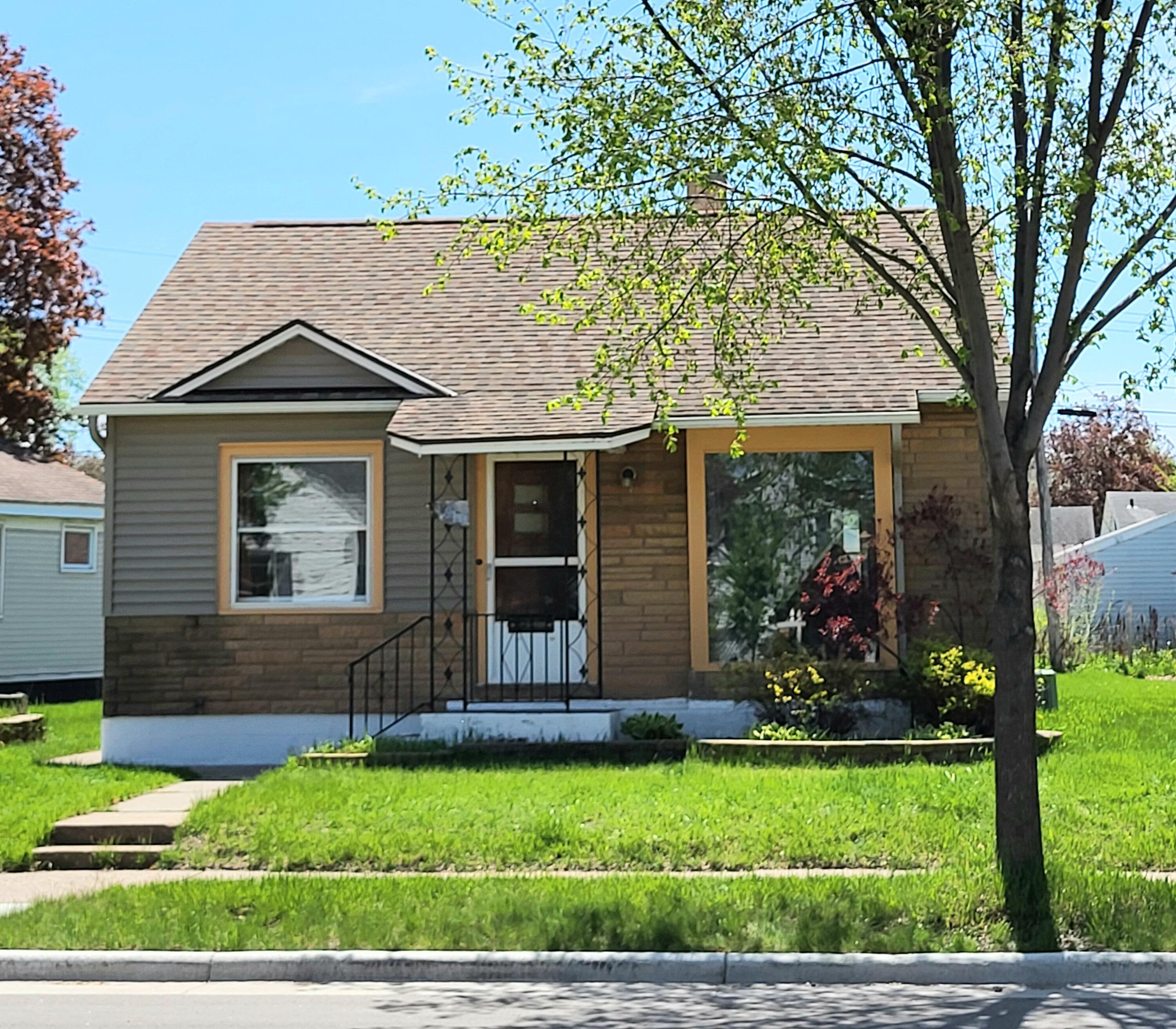 Property Image for 1910 Green Bay St