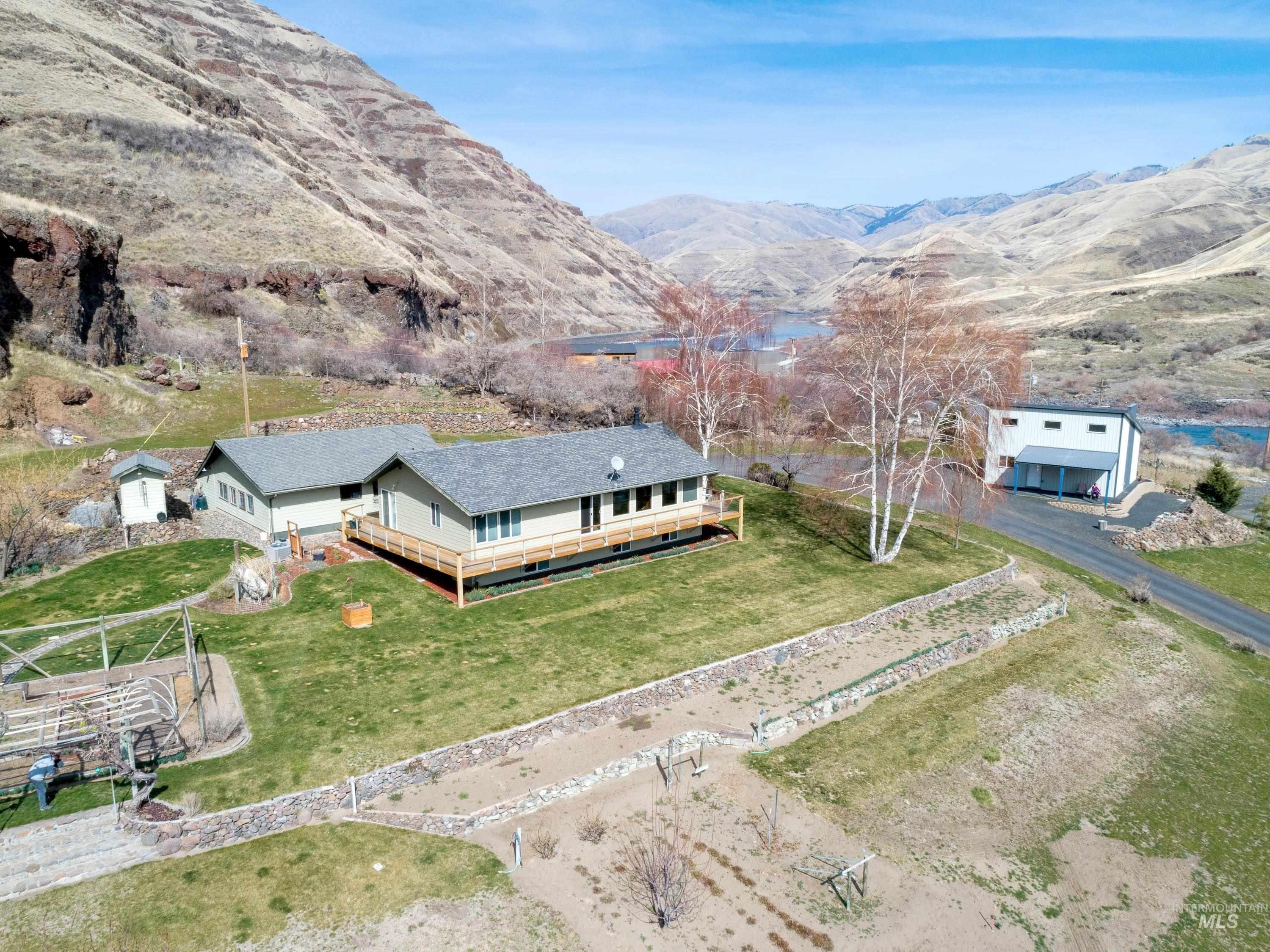 Property Image for 30796 Snake River Road