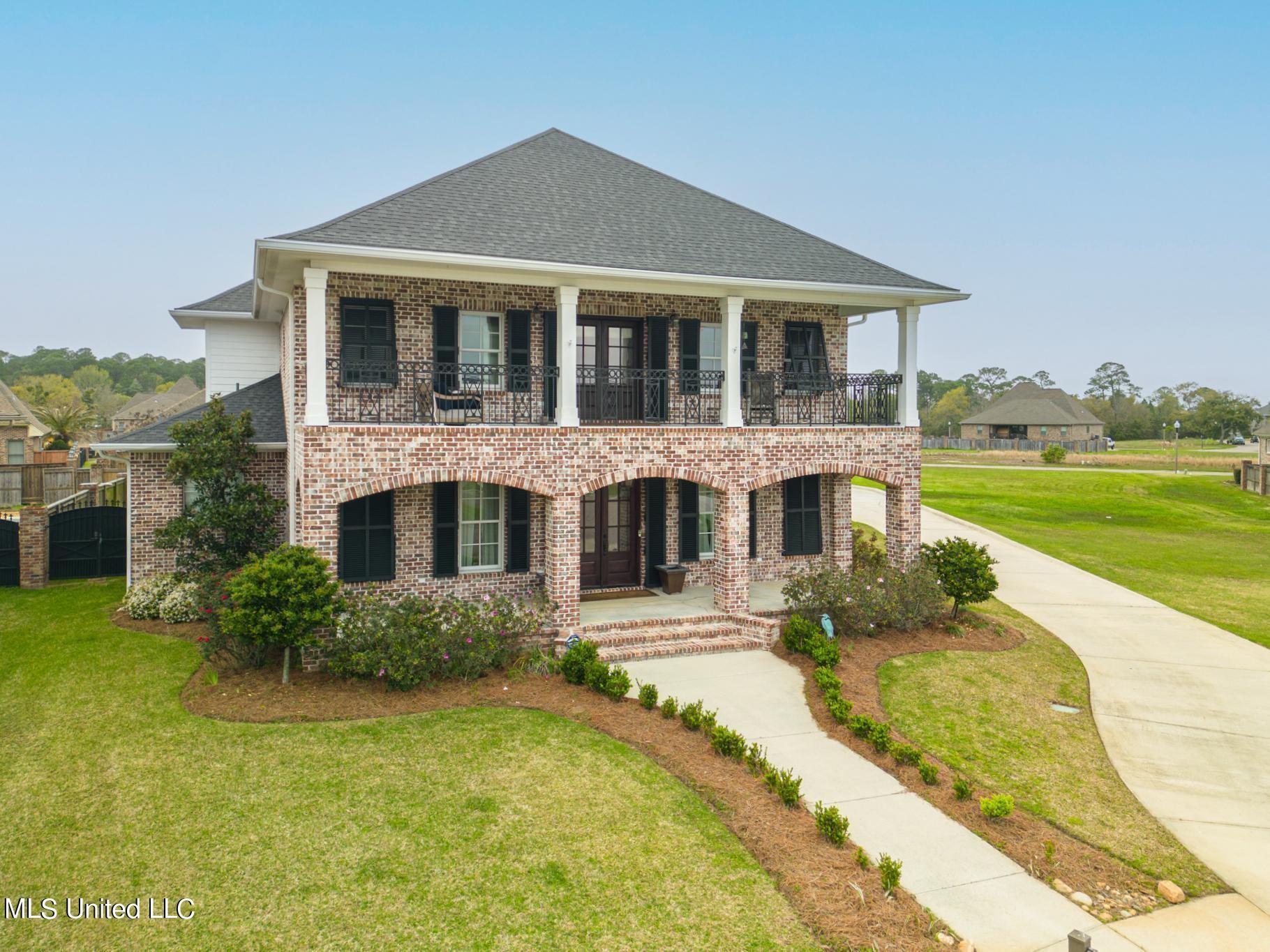 Property Image for 442 Goose Pointe Boulevard