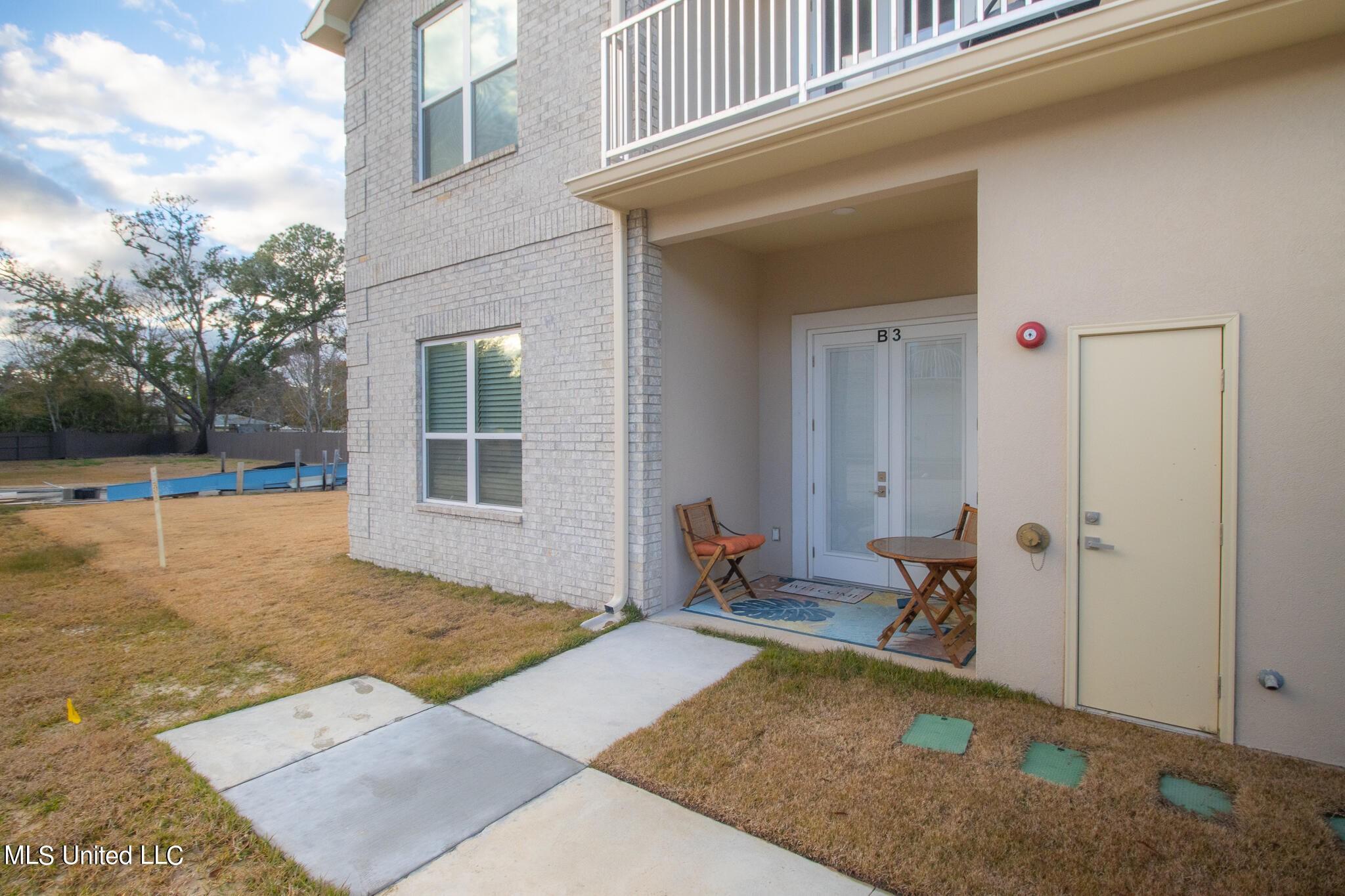 Property Image for 225 Winter Garden Estates B3